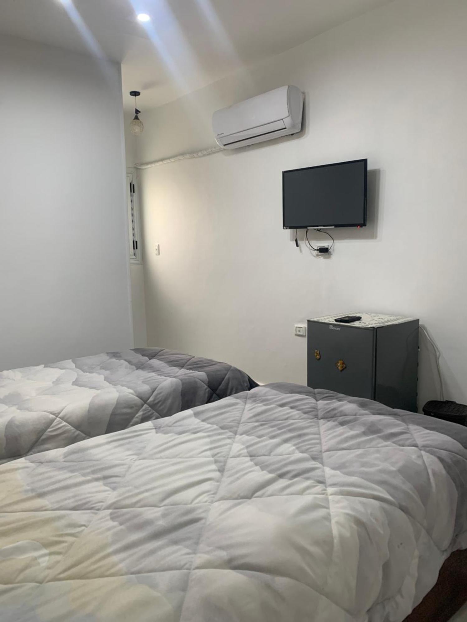 Pyramids Home Guest House Kafret el-Gabal Exterior foto